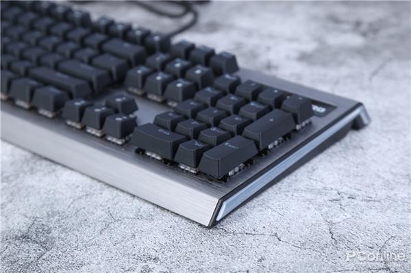 真机械键盘:手感能以假乱真吗?开元棋牌app机械手感键盘对比(图9) 真机械键盘:手感能以假乱真吗?开元棋牌app机械手感键盘对比(图9)